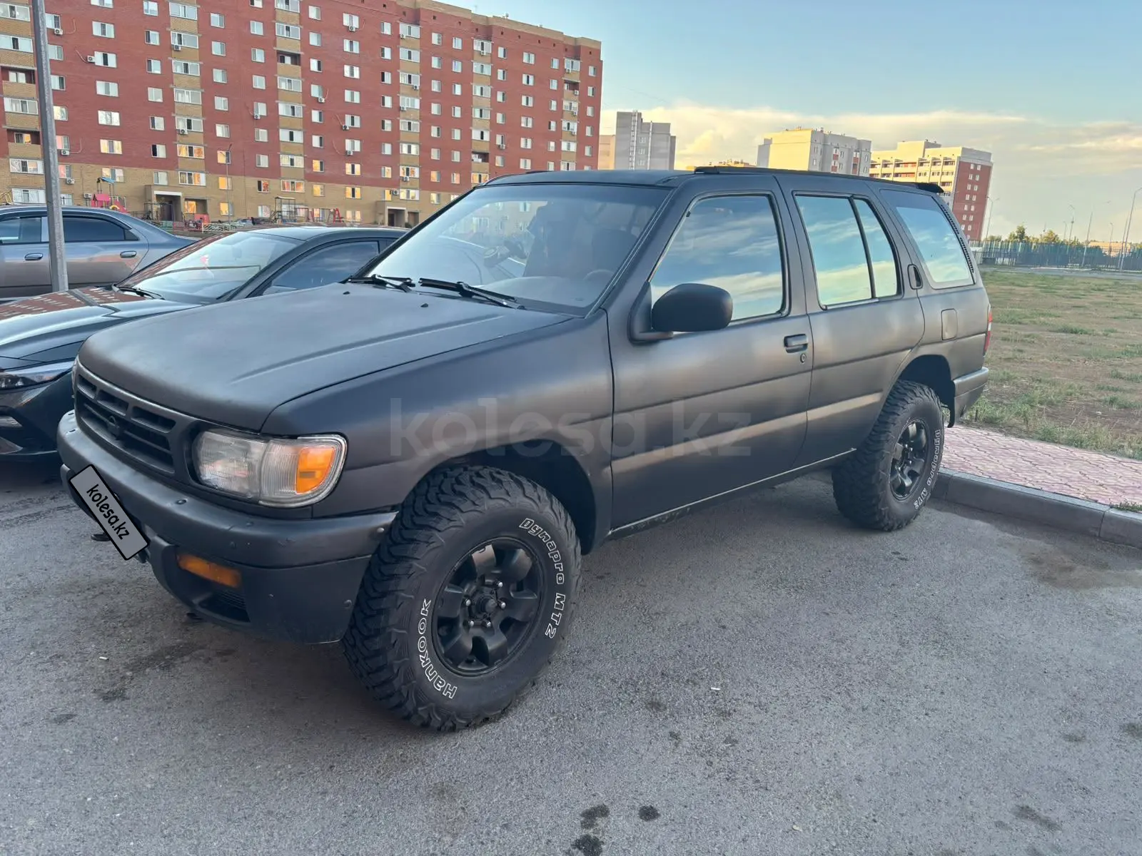 Nissan Pathfinder, 1998