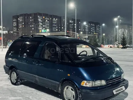 Toyota Previa 1991 года за 2 000 000 тг. в Караганда