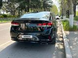 Hyundai Sonata 2019 годаfor10 300 000 тг. в Шымкент – фото 4