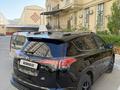 Toyota RAV4 2018 года за 14 800 000 тг. в Актау – фото 3