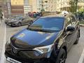 Toyota RAV4 2018 года за 14 800 000 тг. в Актау