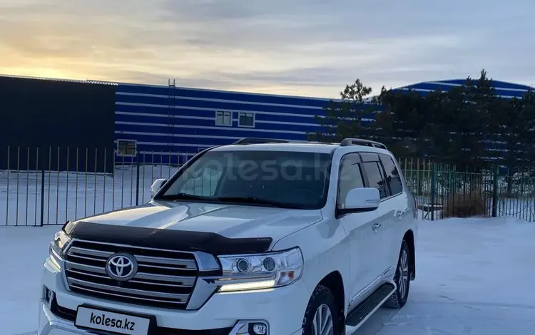 Toyota Land Cruiser 2016 года за 33 000 000 тг. в Караганда