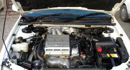 Двигатель двс 2mz-fe 2,5л Toyota за 550 000 тг. в Алматы – фото 4