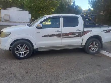 Toyota Hilux 2013 года за 7 500 000 тг. в Уральск – фото 3