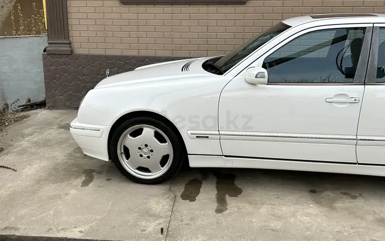 Mercedes-Benz E 320 2000 года за 7 500 000 тг. в Шымкент