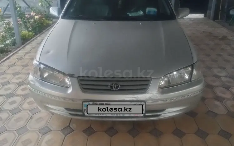 Toyota Camry 2000 года за 3 000 000 тг. в Алматы