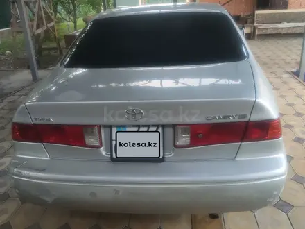 Toyota Camry 2000 года за 3 000 000 тг. в Алматы – фото 4