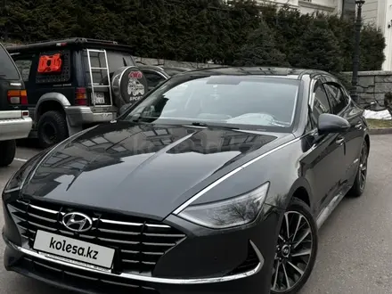 Hyundai Sonata 2021 года за 11 444 777 тг. в Алматы – фото 2