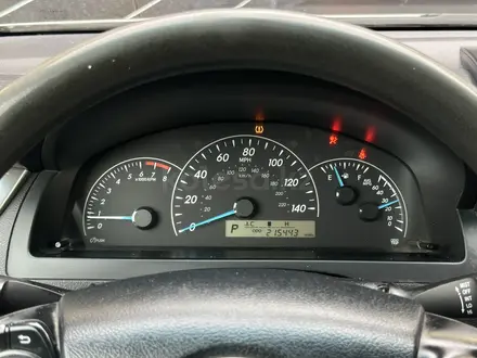 Toyota Camry 2013 года за 7 300 000 тг. в Атырау – фото 16