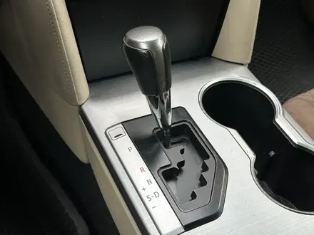 Toyota Camry 2013 года за 7 300 000 тг. в Атырау – фото 19