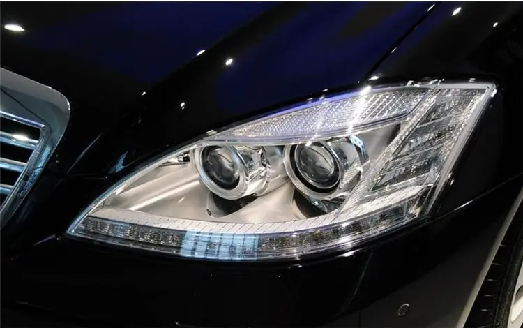 Стекла фар Mercedes Ben's w221 за 20 000 тг. в Астана