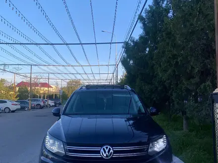 Volkswagen Tiguan 2015 года за 8 600 000 тг. в Шымкент – фото 5
