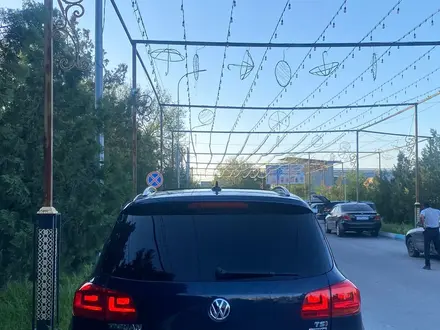 Volkswagen Tiguan 2015 года за 8 600 000 тг. в Шымкент – фото 6