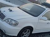 Kia Carnival 2002 года за 3 500 000 тг. в Шымкент