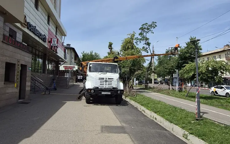 ЗиЛ  АПТ-22 2002 года за 11 500 000 тг. в Алматы