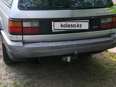Volkswagen Passat 1990 года за 1 750 000 тг. в Алматы – фото 4