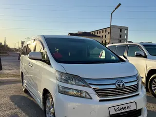Toyota Vellfire, 2011