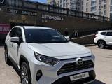 Toyota RAV4 2020 года за 16 500 000 тг. в Астана – фото 3