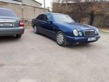 Mercedes-Benz E 230 1996 года за 2 000 000 тг. в Тараз