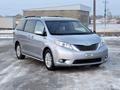 Toyota Sienna 2015 годаfor10 700 000 тг. в Актау