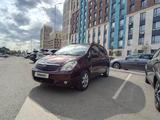 Toyota Corolla Verso 2002 года за 3 800 000 тг. в Астана