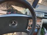 Mercedes-Benz E 260 1988 годаүшін1 300 000 тг. в Семей – фото 3