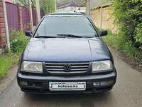 Volkswagen Vento 1994 года за 900 000 тг. в Алматы