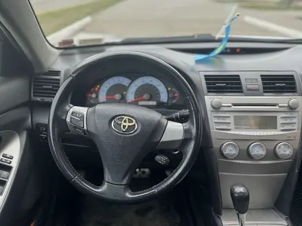Toyota Camry 2010 года за 4 600 000 тг. в Уральск – фото 16