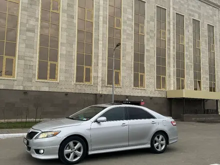 Toyota Camry 2010 года за 4 600 000 тг. в Уральск – фото 3
