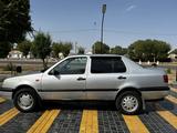 Volkswagen Vento 1992 года за 950 000 тг. в Кулан – фото 4