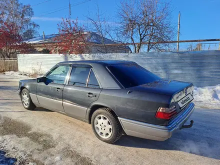 Mercedes-Benz E 200 1991 года за 1 700 000 тг. в Костанай – фото 3