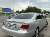 Toyota Camry 2005 года за 5 800 000 тг. в Актобе – фото 5