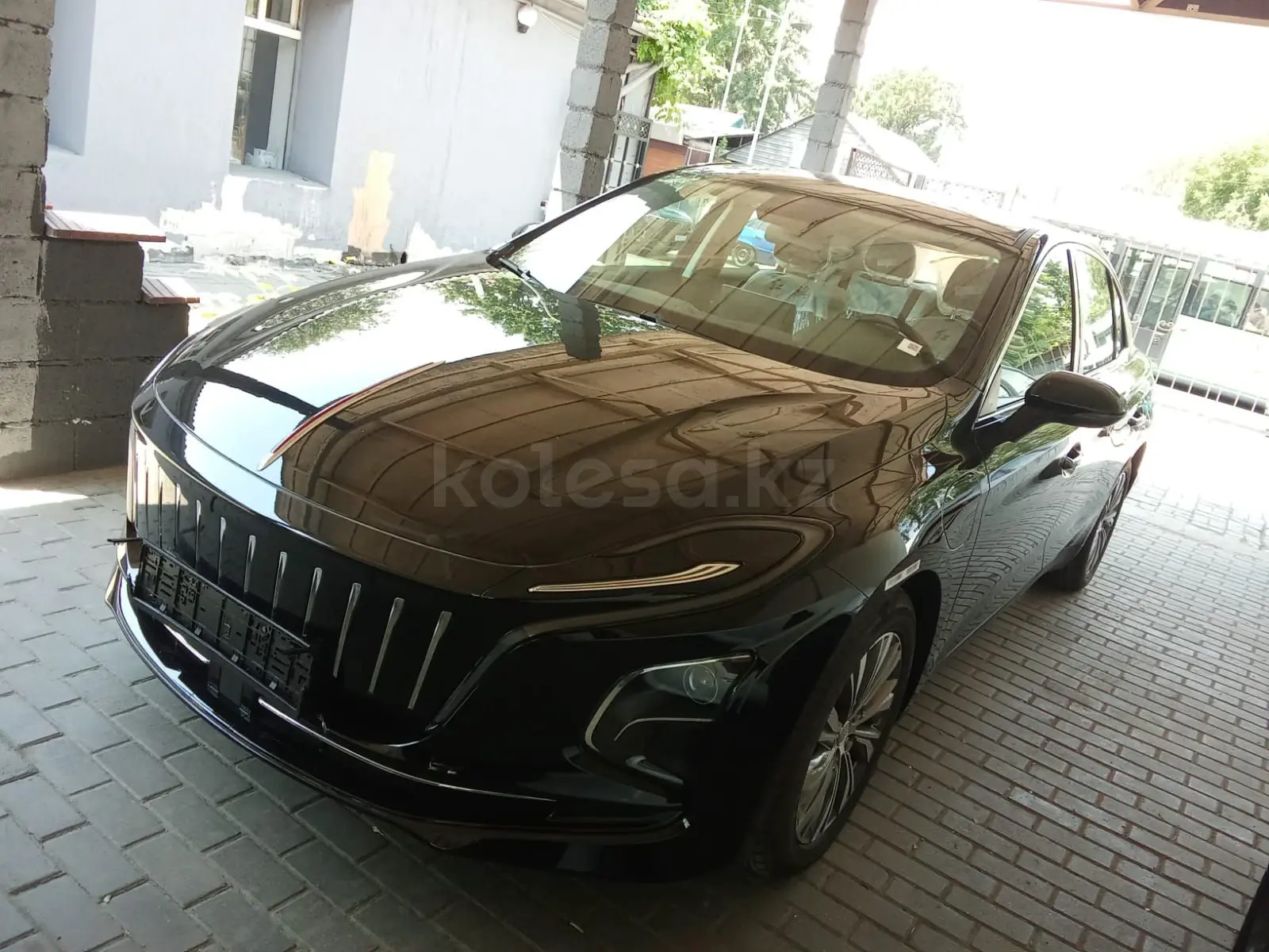 Hongqi E-QM5, 2026