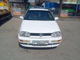 Volkswagen Golf 1995 года за 2 100 000 тг. в Алматы