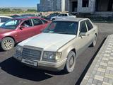 Mercedes-Benz E 260 1989 годаүшін800 000 тг. в Талдыкорган