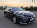 Toyota Camry 2023 года за 15 700 000 тг. в Астана – фото 2