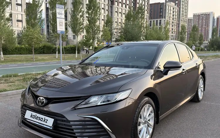 Toyota Camry 2023 года за 15 700 000 тг. в Астана