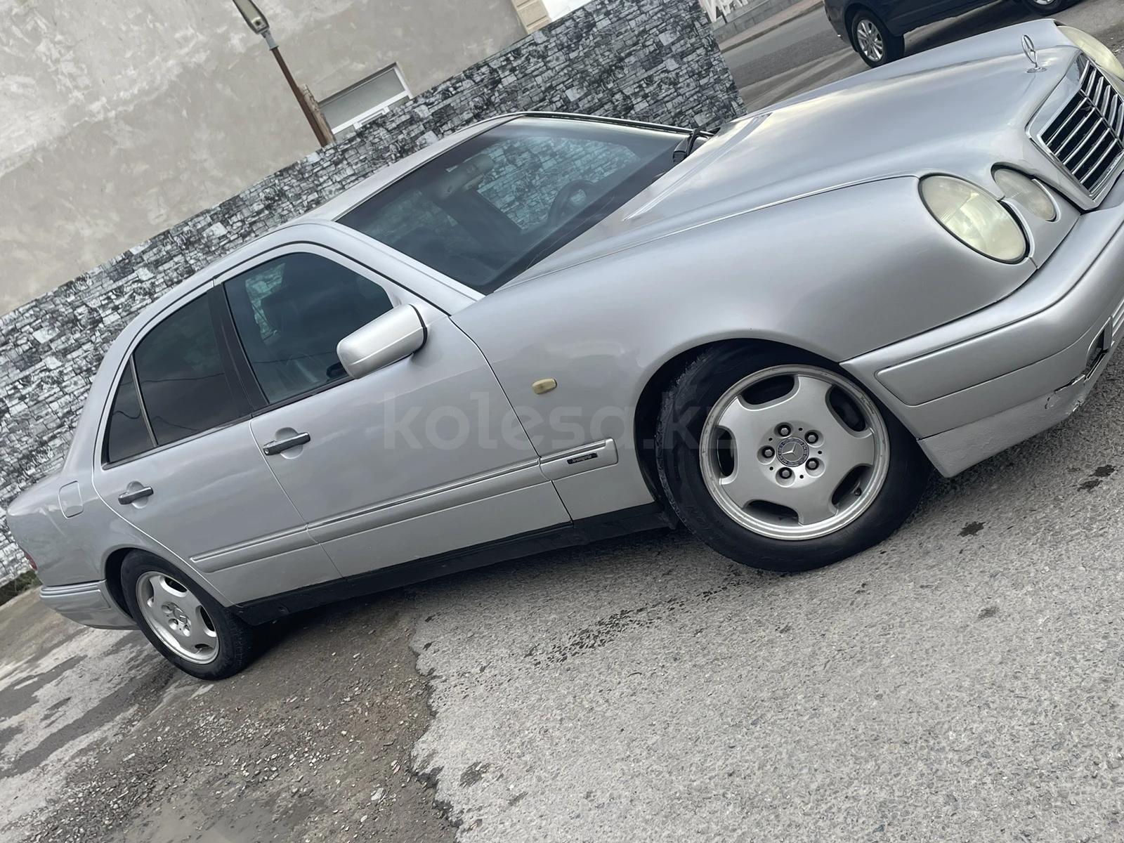 Mercedes-Benz E 280 1996 г.