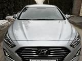 Hyundai Sonata 2019 года за 10 000 000 тг. в Астана