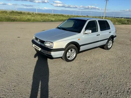 Volkswagen Golf 1996 года за 1 980 000 тг. в Астана – фото 4