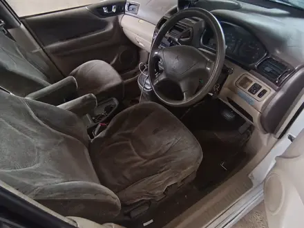 Mitsubishi Chariot 1998 года за 1 350 000 тг. в Алматы – фото 3