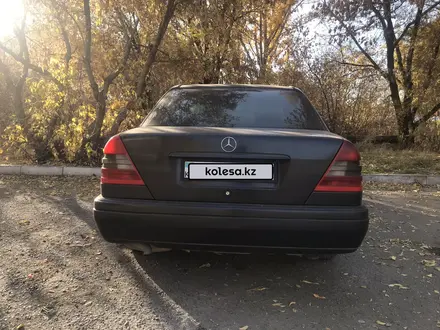 Mercedes-Benz C 200 1994 года за 1 800 000 тг. в Караганда – фото 3