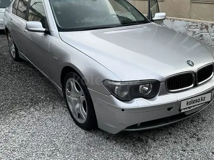 BMW 735 2001 года за 4 500 000 тг. в Шымкент