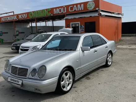 Mercedes-Benz E 320 1998 года за 4 800 000 тг. в Кызылорда