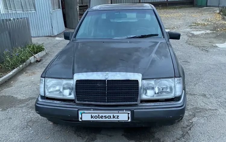 Mercedes-Benz E 230 1988 годаfor800 000 тг. в Алматы