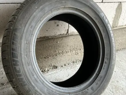 Зимние шины Michelin за 15 000 тг. в Атырау – фото 2