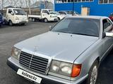 Mercedes-Benz E 230 1992 года за 2 150 000 тг. в Шымкент