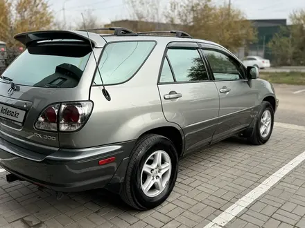 Lexus RX 300 2001 года за 6 100 000 тг. в Алматы – фото 9