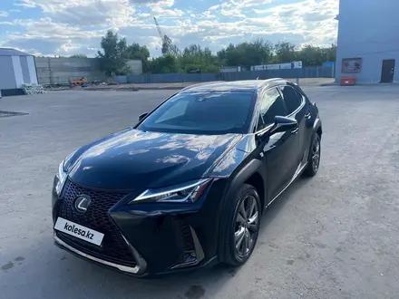 Lexus UX 200 2021 года за 17 500 000 тг. в Экибастуз