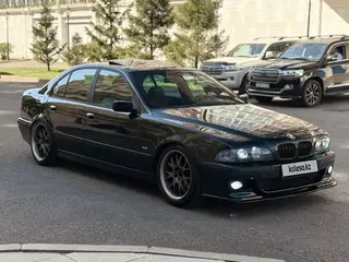 BMW 523